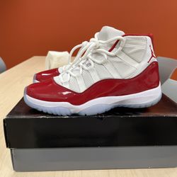 Jordan 11 Cherry Size 10