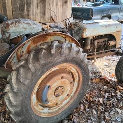 1939 Ford 9N Tractor 