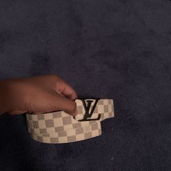 White LV BELT 