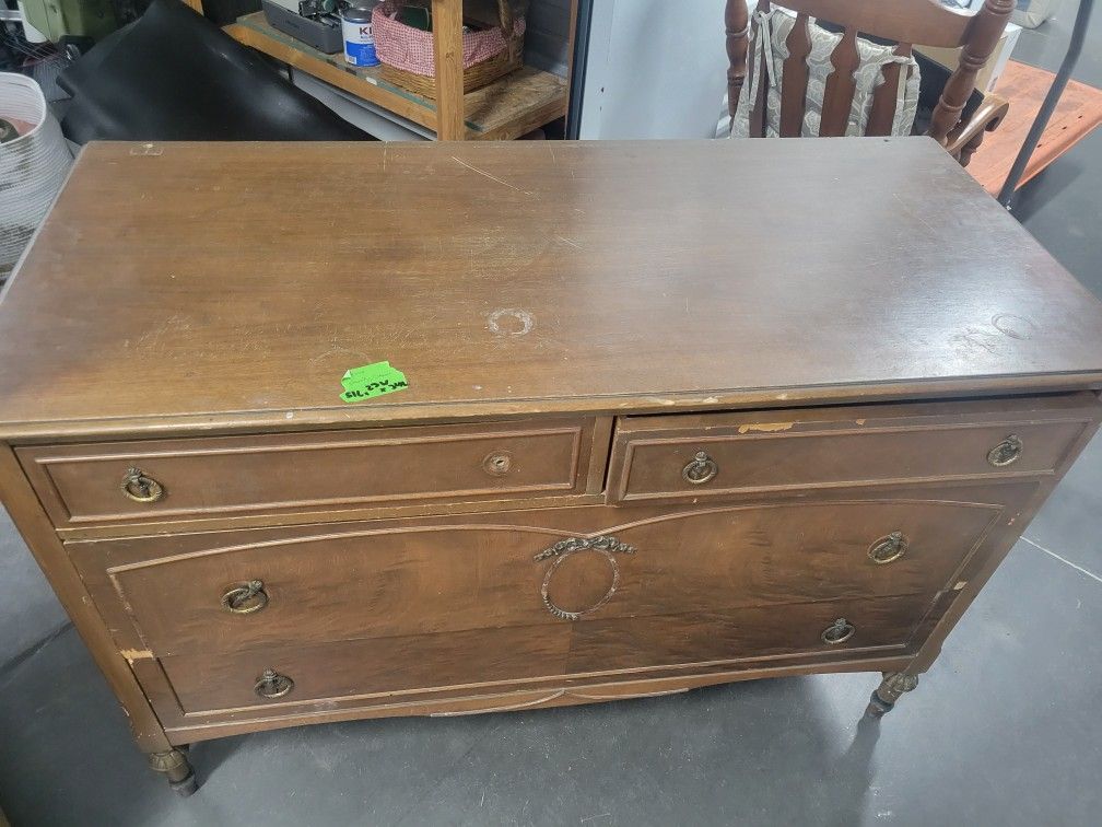 Wooden Dresser W Mirror