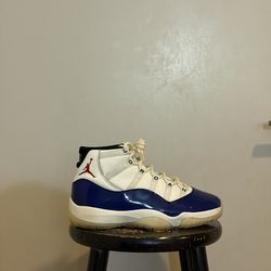 Jordan 11 Rare Air Size 9