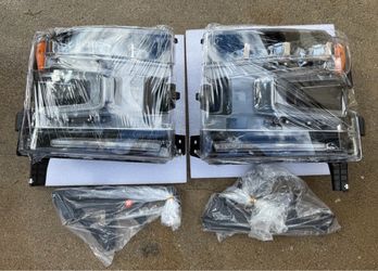 19-24 Chevy Silverado LED Black Headlights