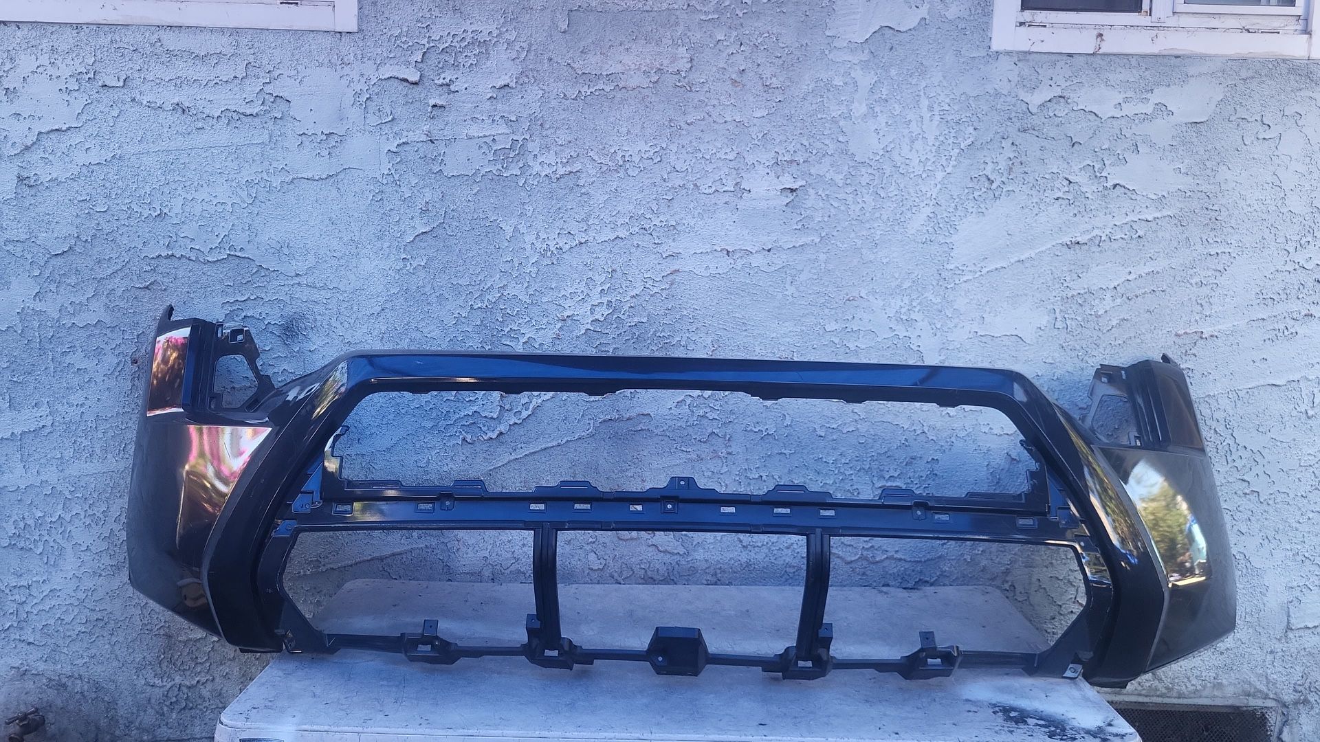 2024-2025 TOYOTA TACOMA FRONT BUMPER COVER OEM