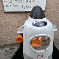 Pretend Space Rocket 