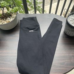 AYBL Core Leggings for Sale in Spring Branch, TX - OfferUp