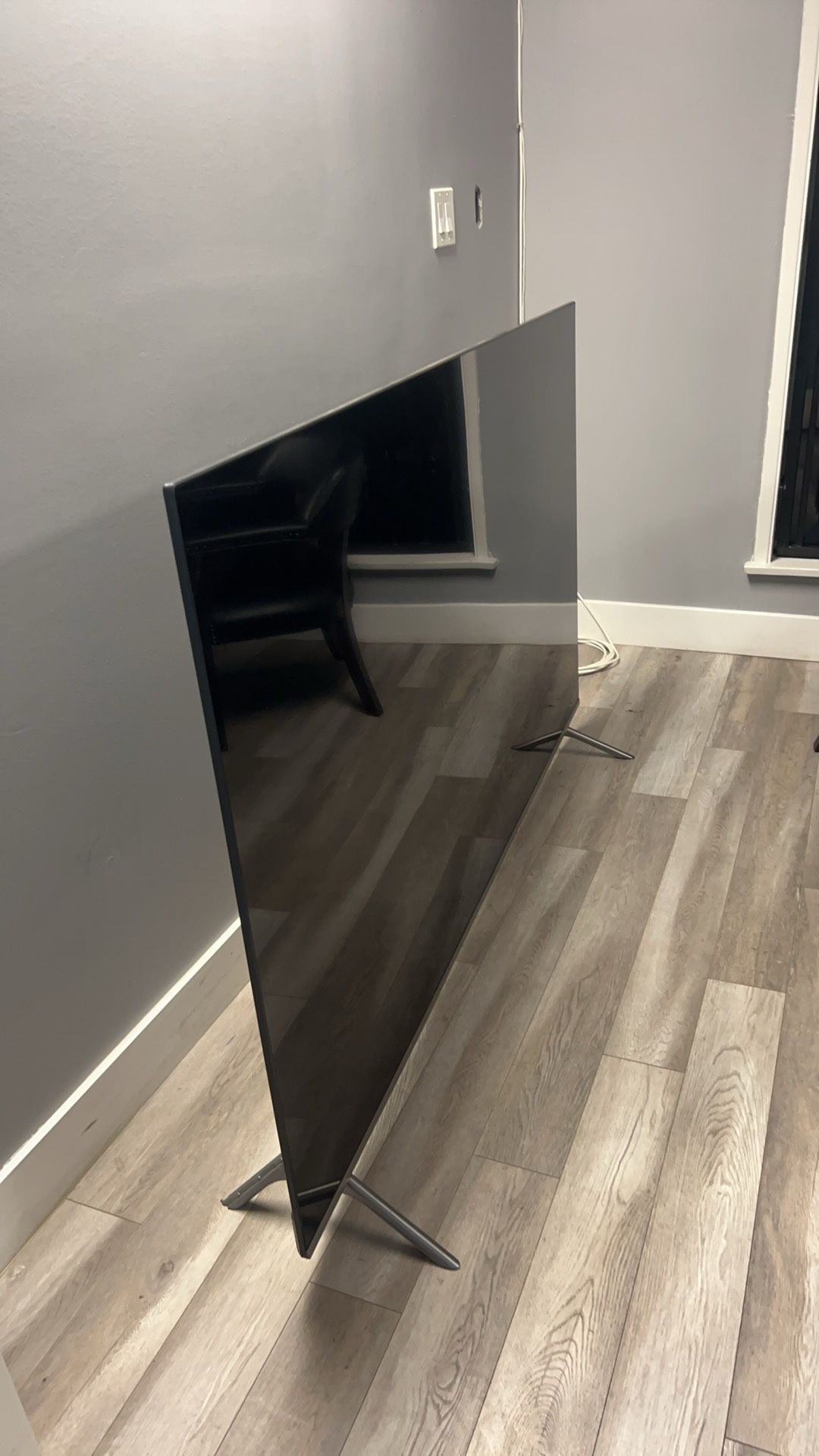 SAMSUNG 75-Inch Crystal UHD UN75TU7000F (not Good)