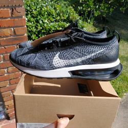 New Nike Air Max Flyknit Racer Men Size 12