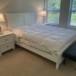 Modern Design Queen Bed Set