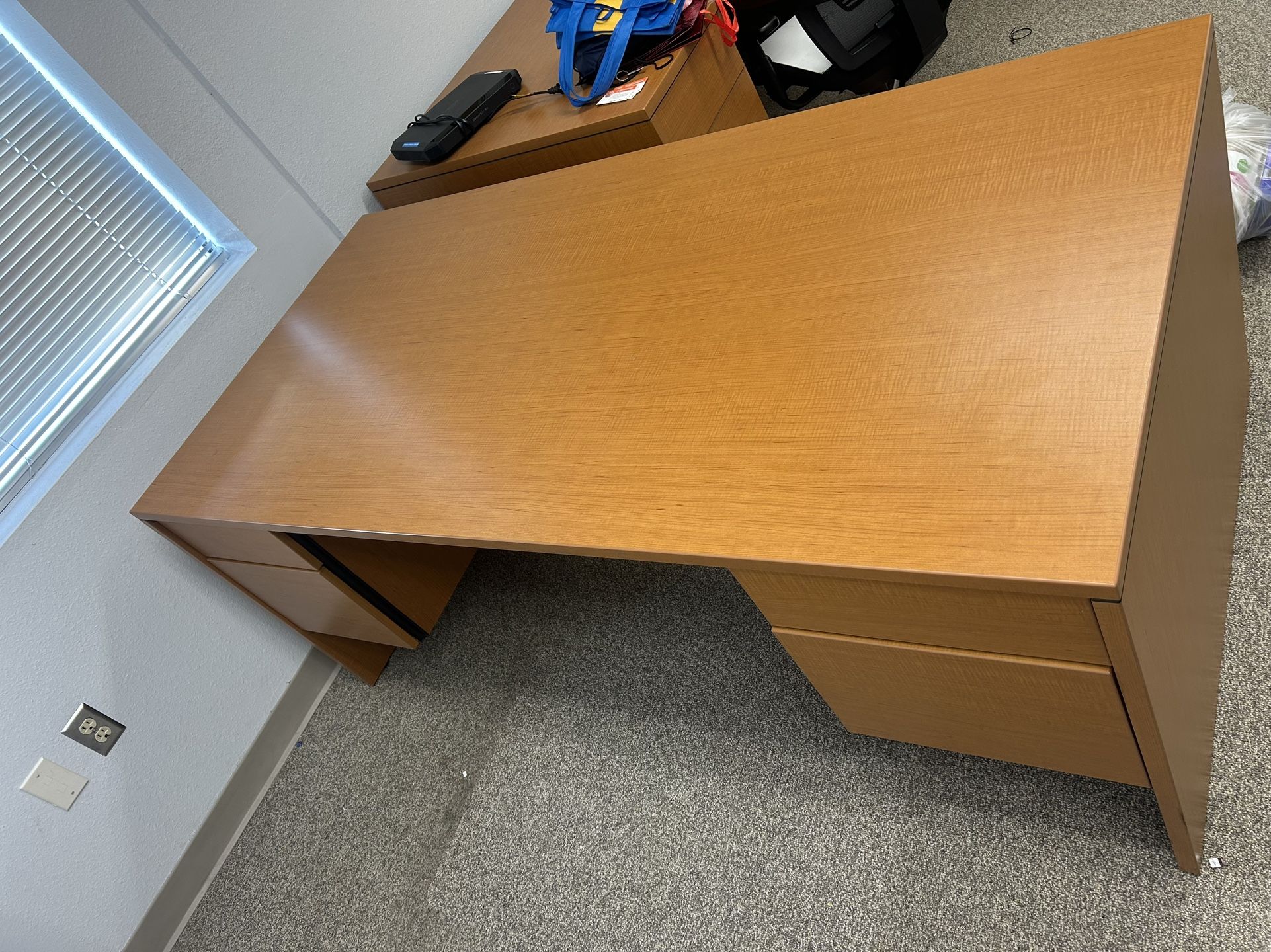 Office Desk
