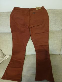 Lee pants size 12M new condition