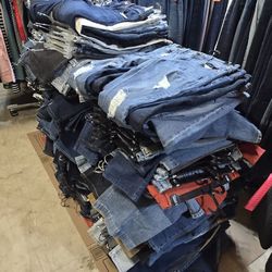 JEANS BULK LOT - 500 PAIRS