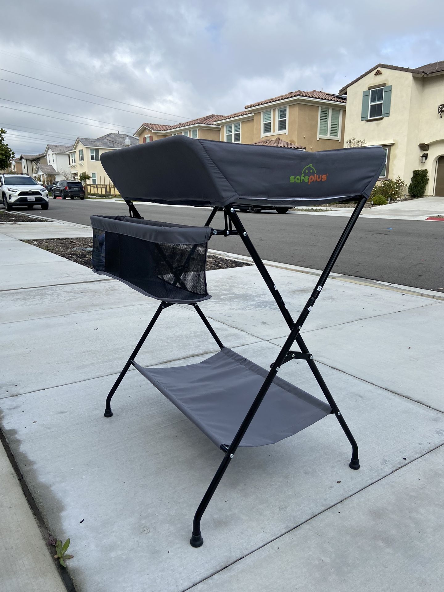 Safe Plus Foldable Baby Changing Table With Pad