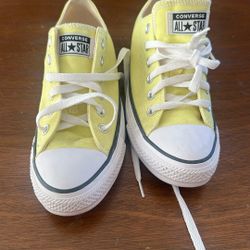 New Yellow Converse Size 5.5m 7.5w