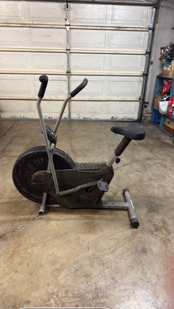 Stationary exercise bike