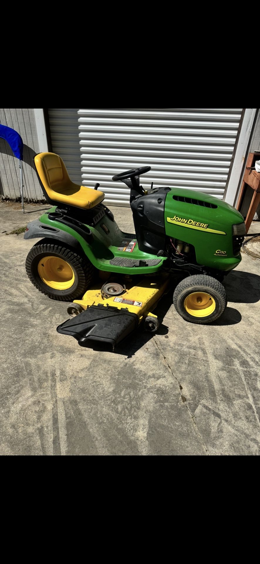 2004 John Deere G110 54” Cut