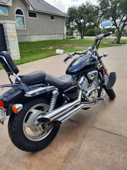 1997 Honda Magna VTR 750