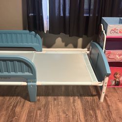 Elsa Toddler Bed With Toy Storage 
