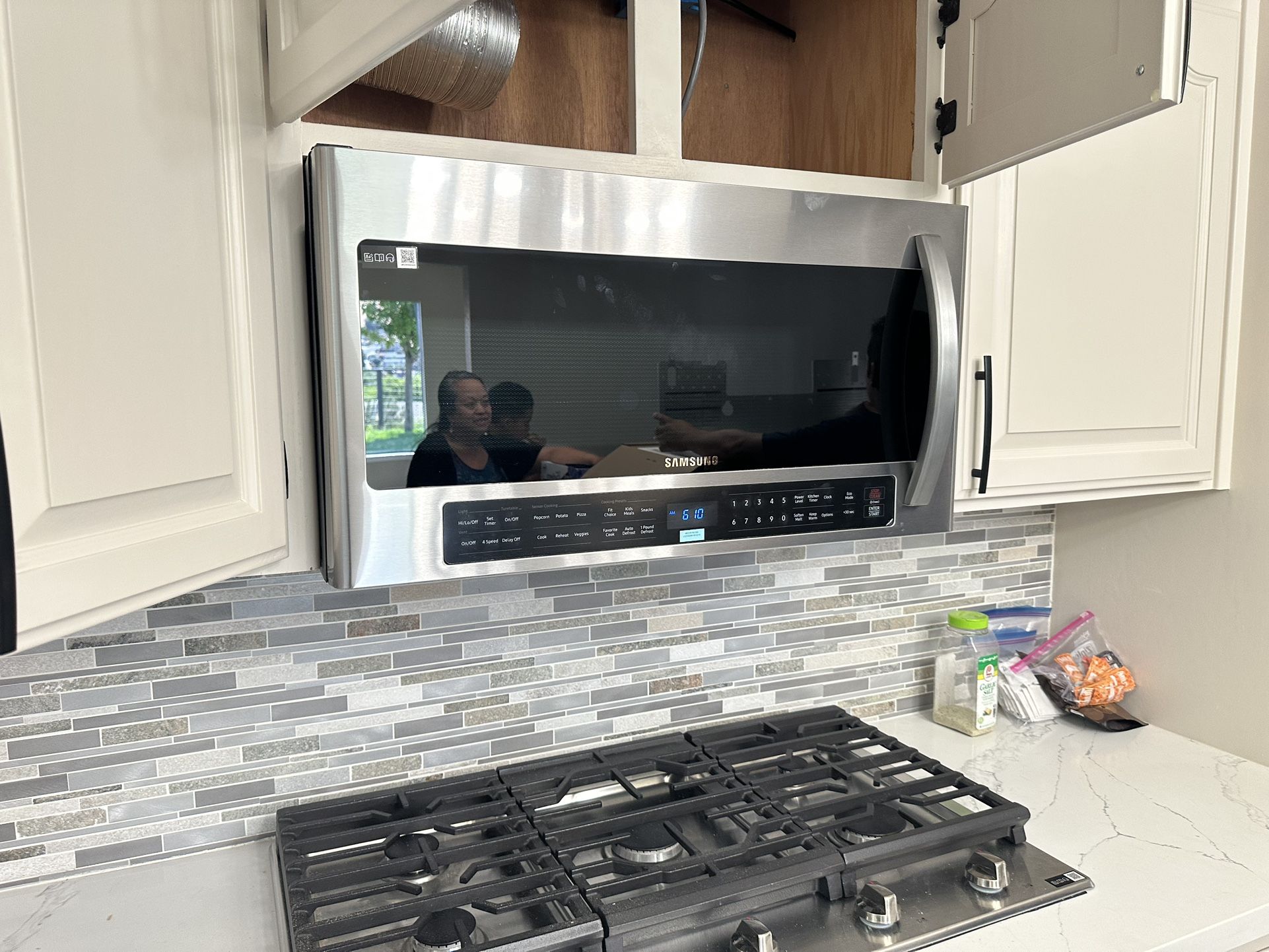 Brand new Samsung - Overhead Microwave with vent Options