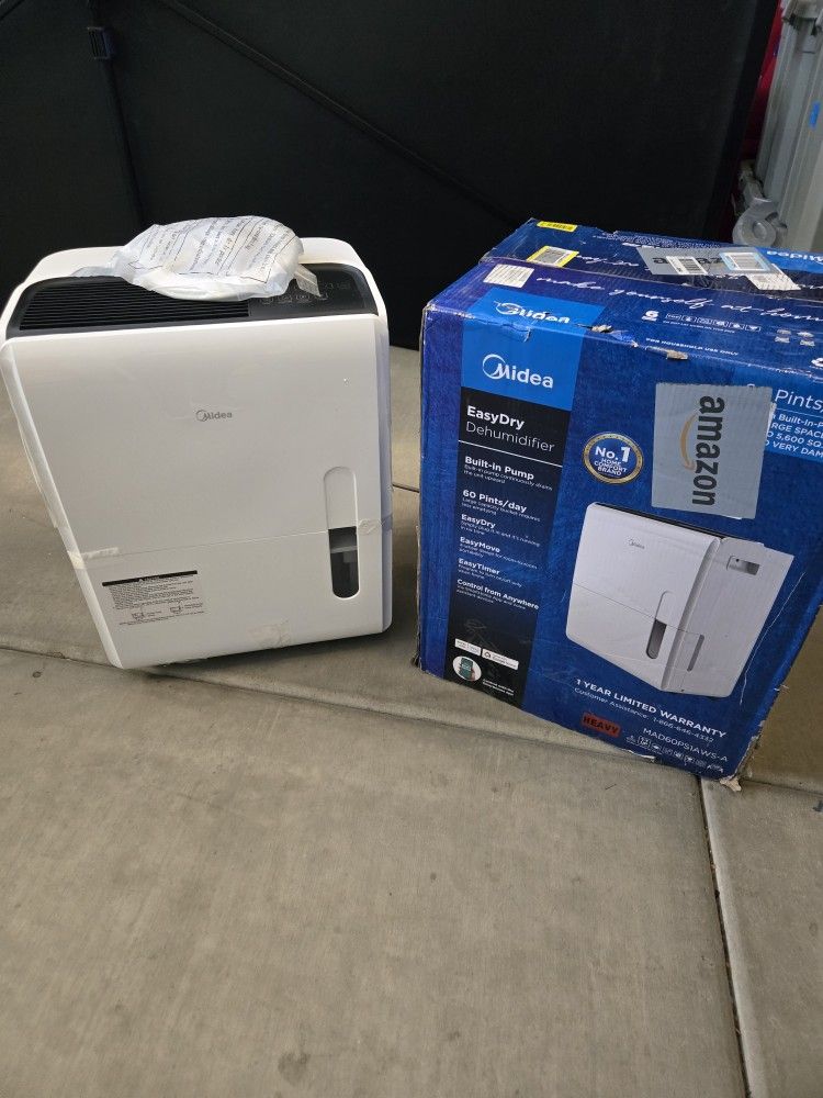 Midea Dehumidifier 
