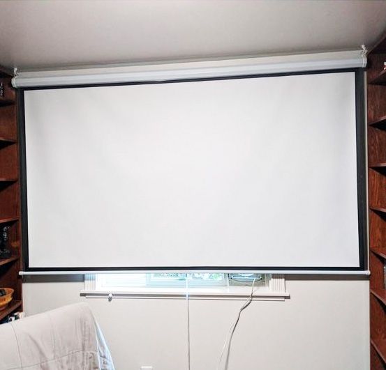 $60 (New) Manual 100” 16:9 projector screen manual pull down matte white viewing area: 87x49”