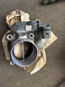 Used 2015-2019  Impala 2.5 Throttle Body Working Great Fits Malibus And Other Vehicles