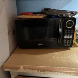Great Working Microwave $50 Cash Only U Pick Up 