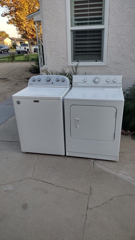 Washer And Gas Dryer 