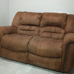 Cómodo Sofa Color Cafe