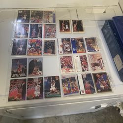 Basketball/baseball/football Cards