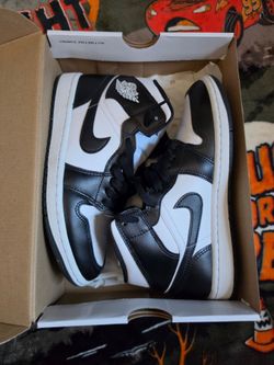 Air Jordan 1 High Black White Sneakers