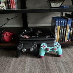PS4 With Games And 3 Controllers 