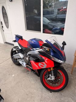 2021 Aprillia RS660