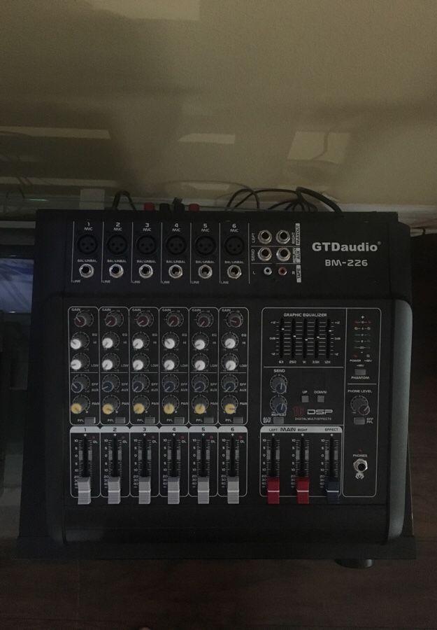 Professional Powered Mixer