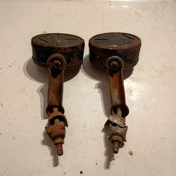 GM Guide turn signal light set of two 30s era correct lowrider bombas