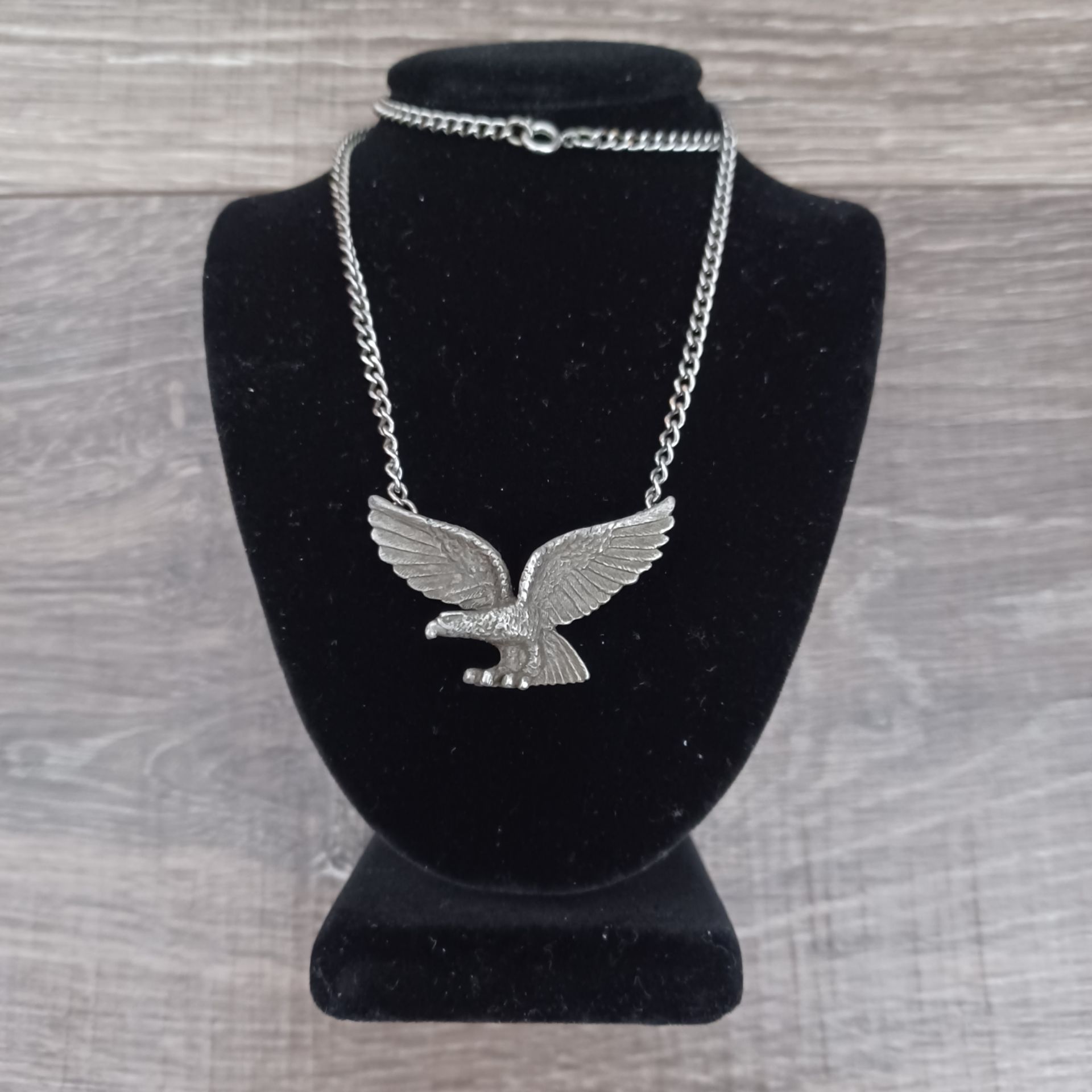 American Eagle Pendant Chain