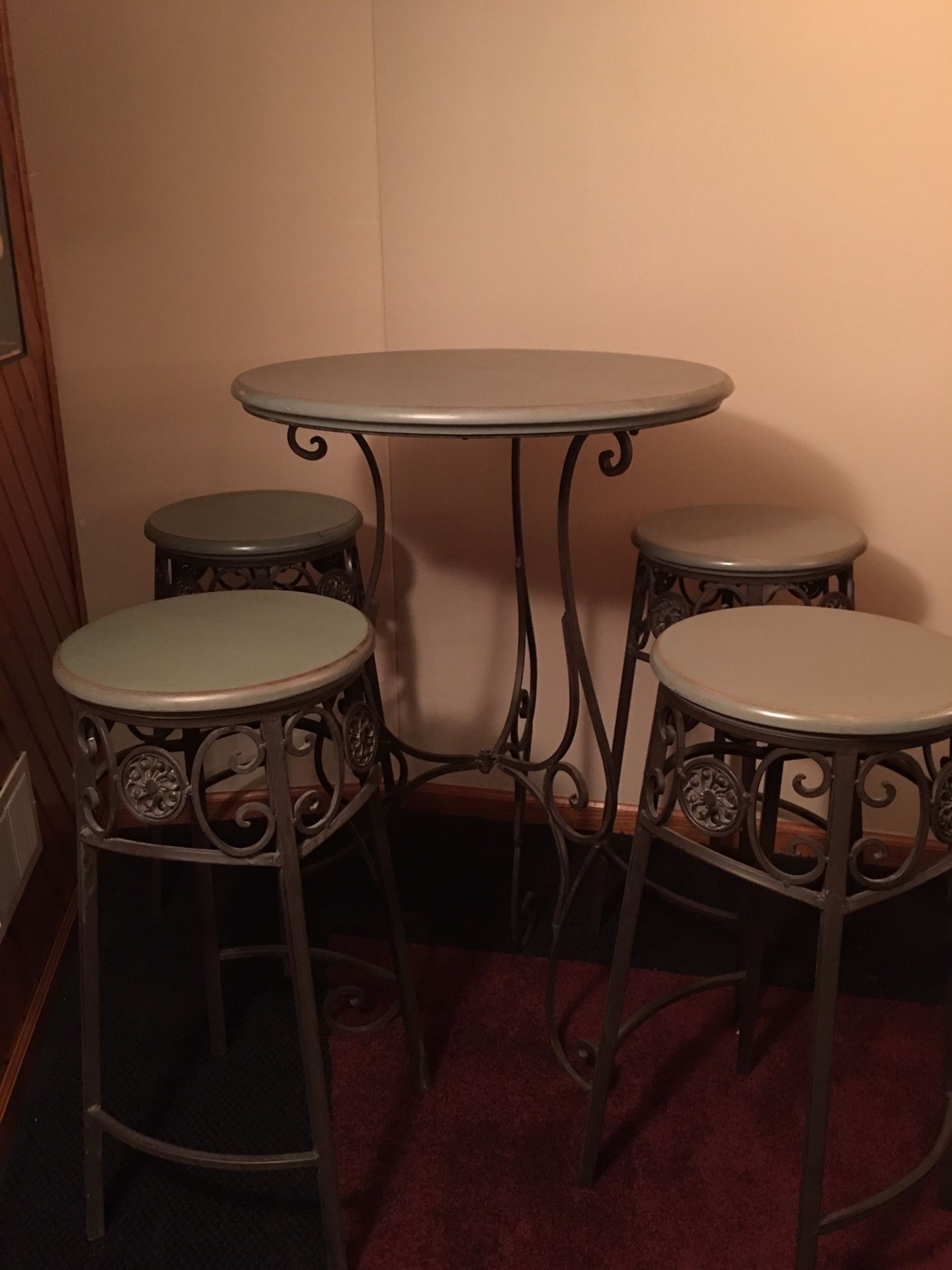 Pub Table and 4 Stools