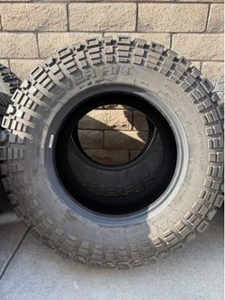33x12.50r17