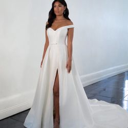 Martina Liana Wedding Dress