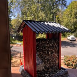 Bird Feeder 