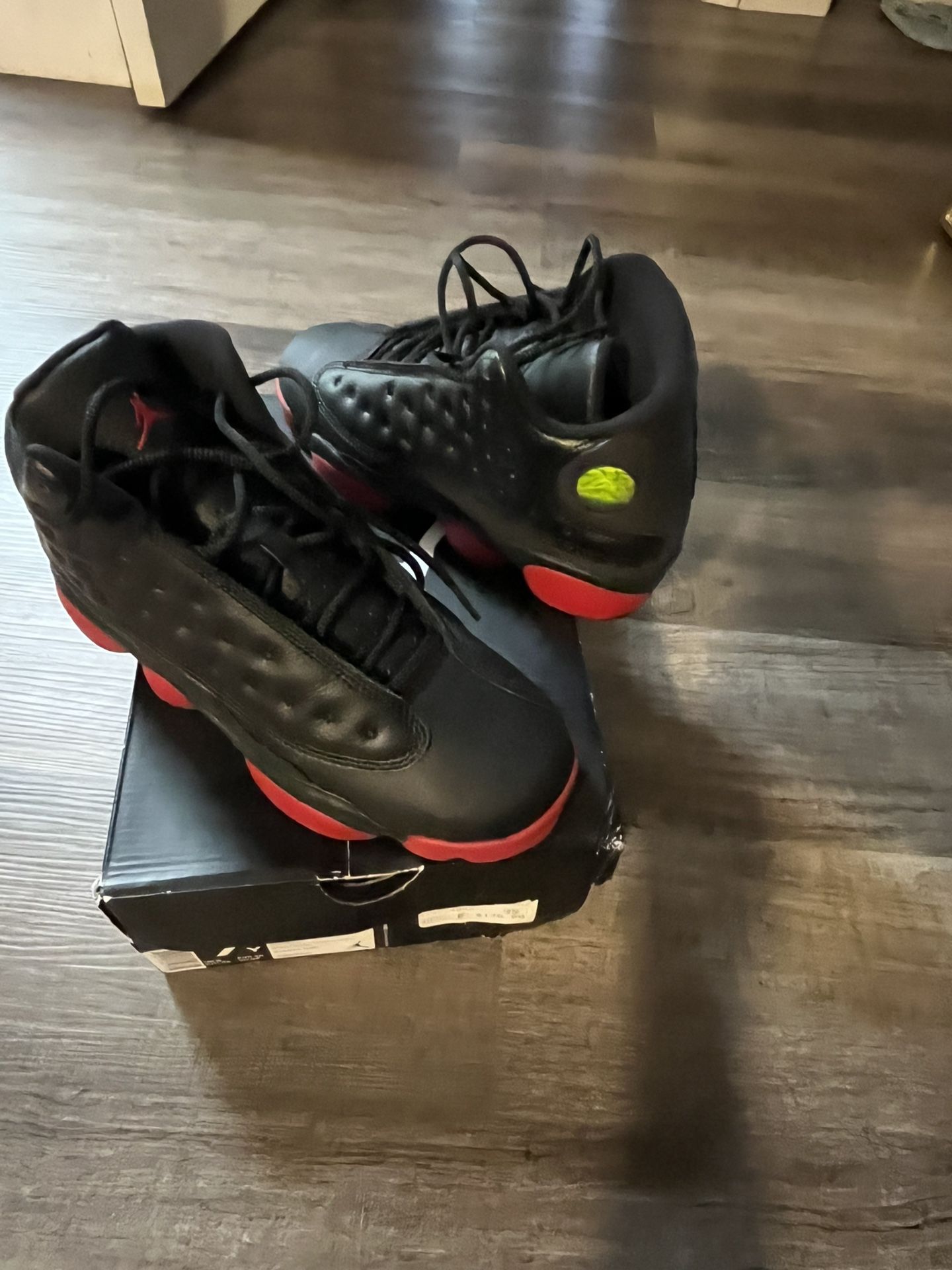 Air Jordan 13 Retro BG Black/gym Red