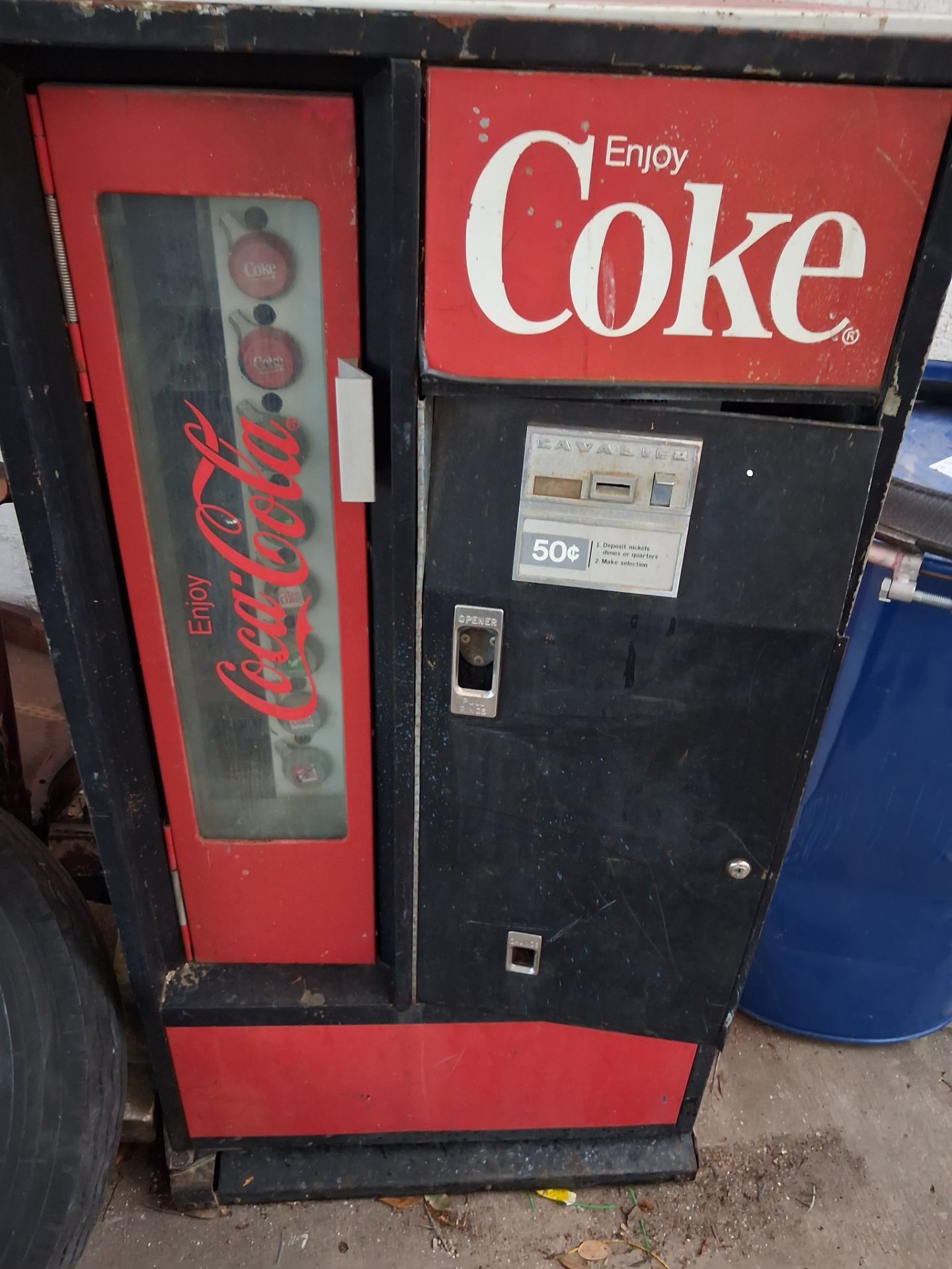 Vintage coke machine