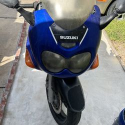 Suzuki Katana (2003)650