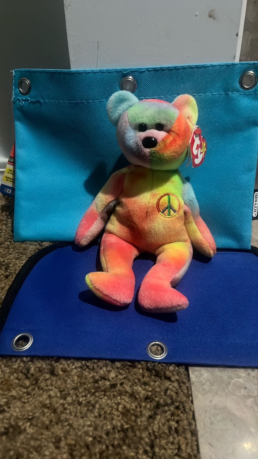 Beanie Babies” Peace “DOB 1996