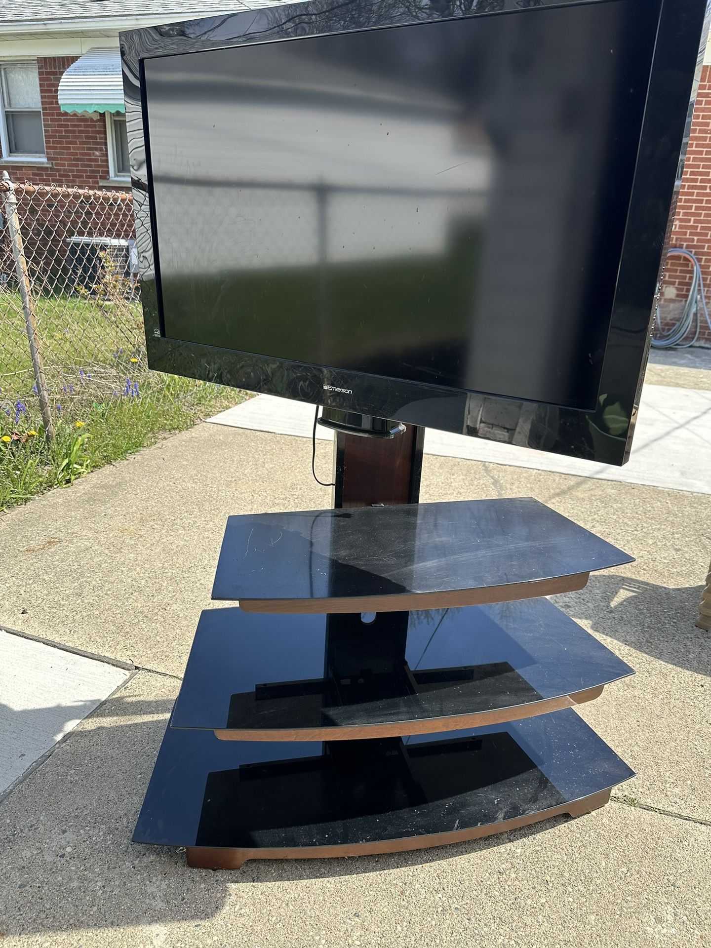 TV with Table 