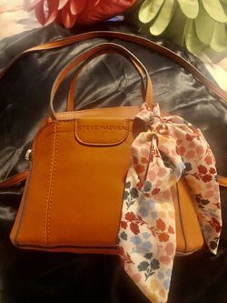 Designer Authentic  Steve Madden Cross Body 