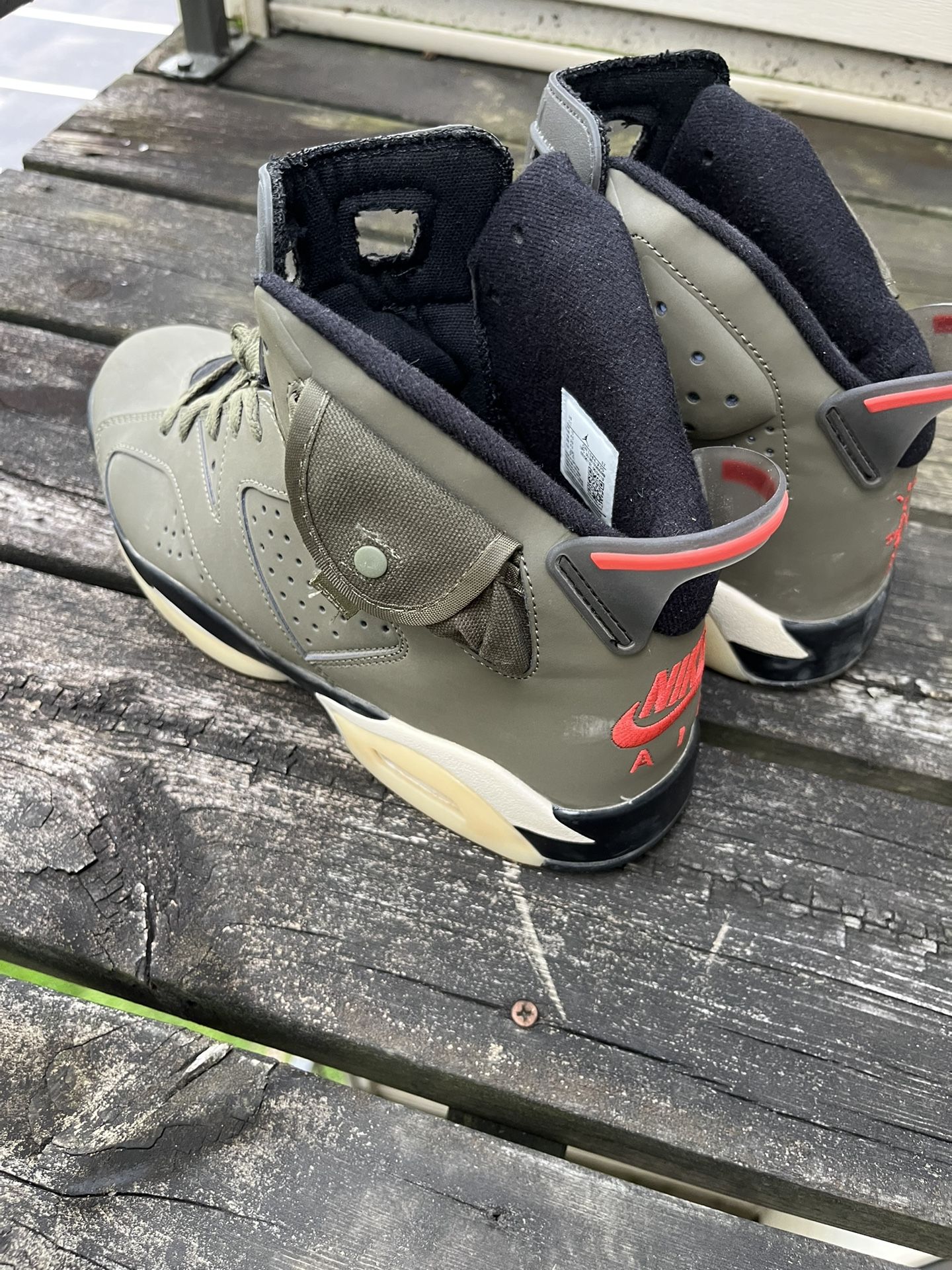 Jordan 6 Retro