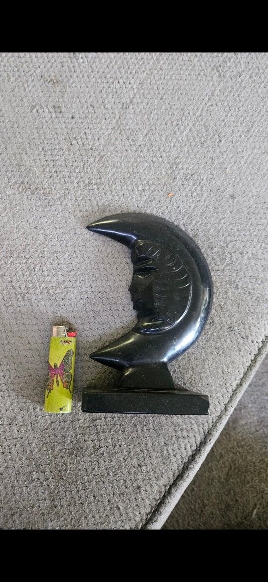 Onyx Moon Statue