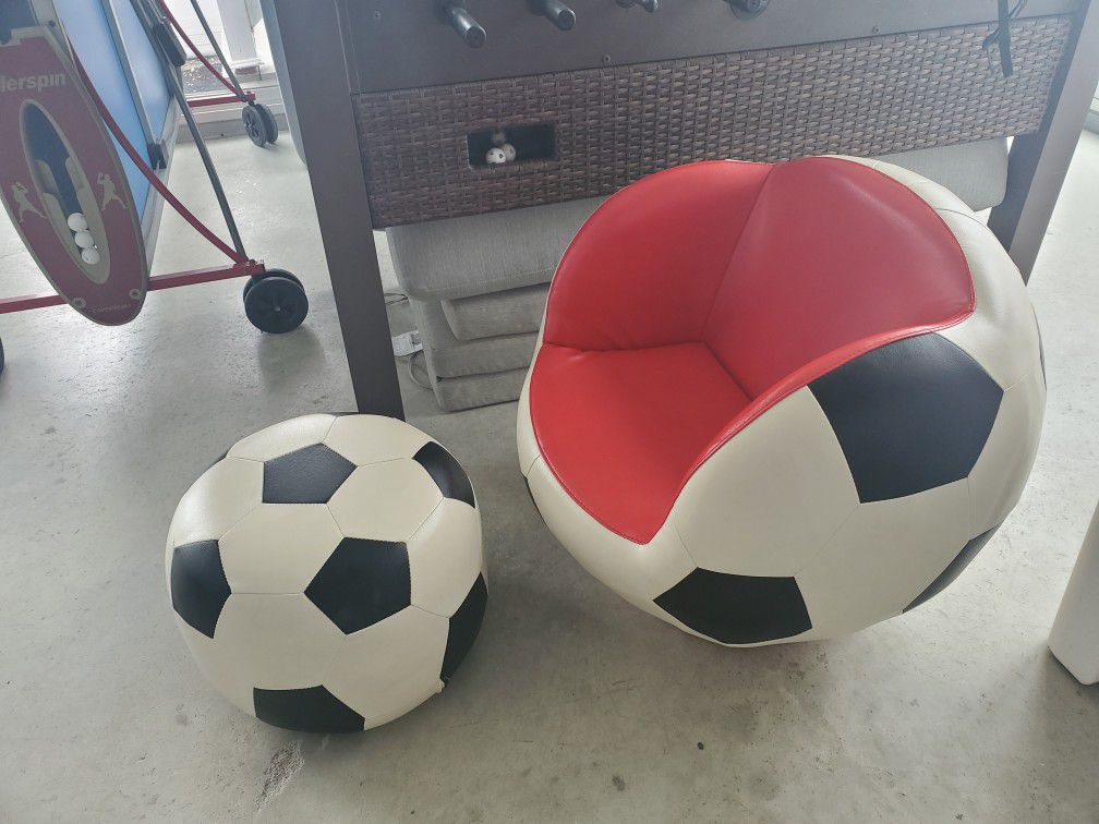 Kids Soccer Ball chair with ottoman