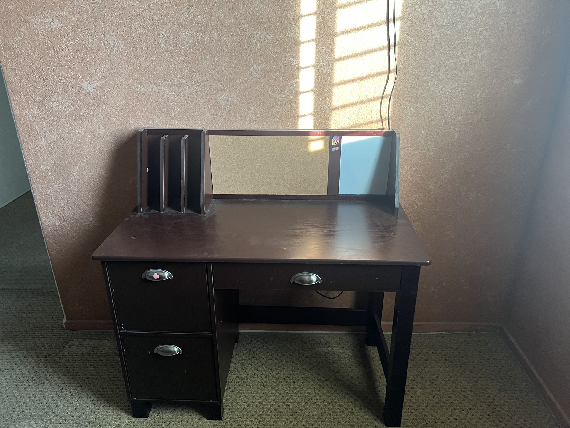 Small Child Desk