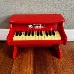 schoenhut baby piano